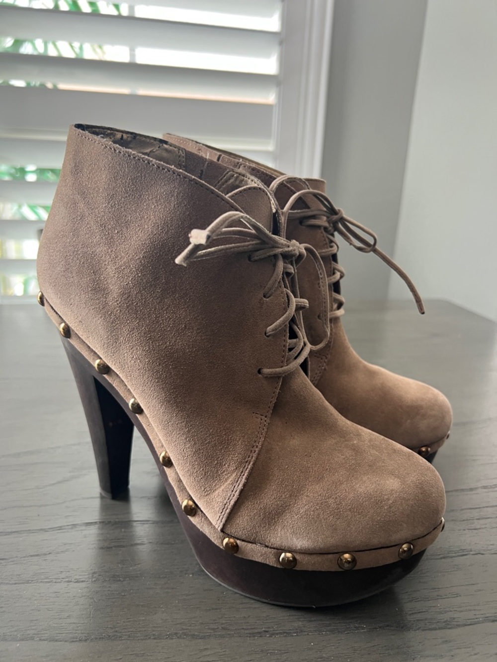 Steve Madden Taupe Suede Lace-Up Platform Ankle Boots